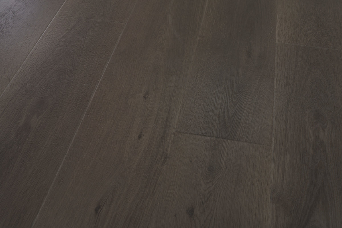 Anthracite - angle view 3
